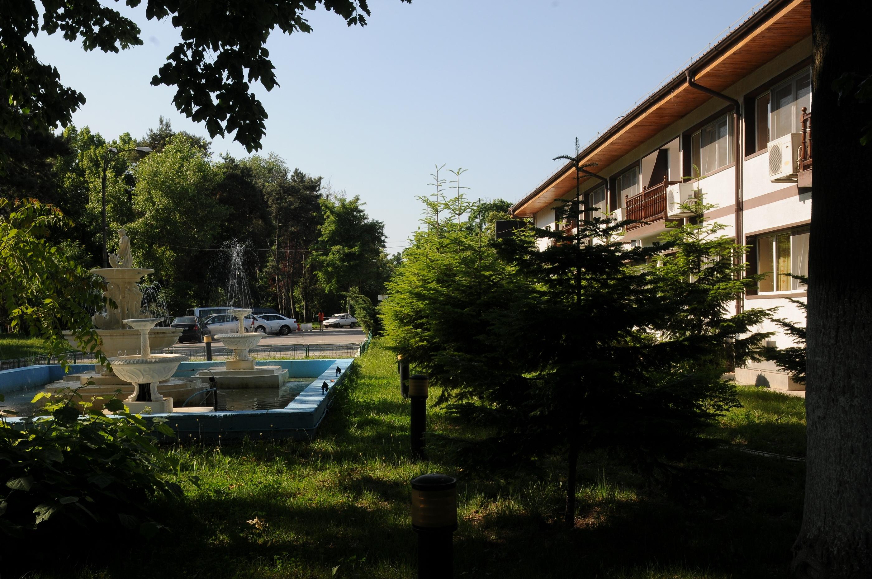 Hotel Herastrau Bucarest Exterior foto